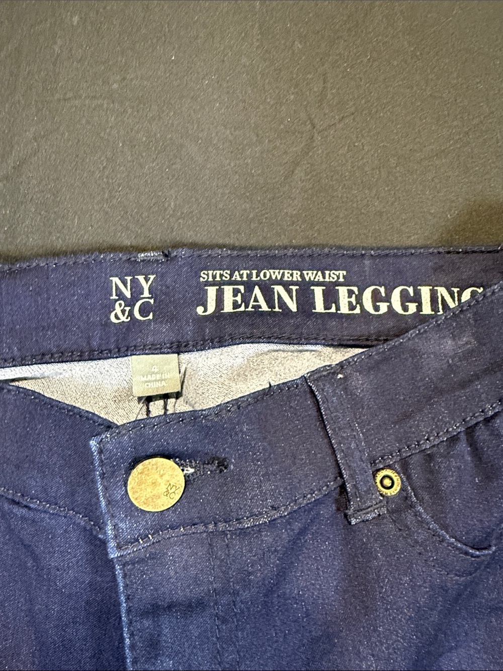 New York & Company Skinny Jean Leggings in Navy Blue - Picture 4 of 14